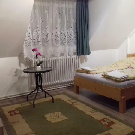Harmatcsepp Apartmanhaz 公寓